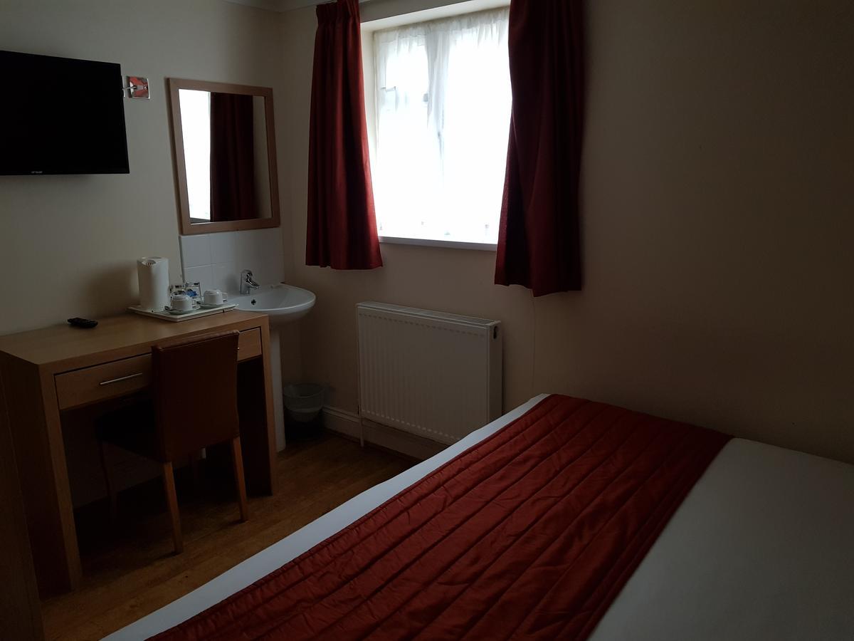 Forest View Hotel Londra Esterno foto