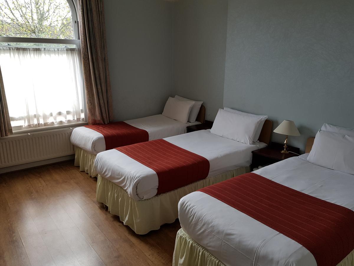 Forest View Hotel Londra Esterno foto